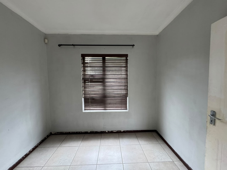 To Let 2 Bedroom Property for Rent in Stellendale Western Cape